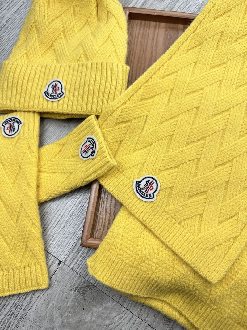 Moncler Caps Scarfs